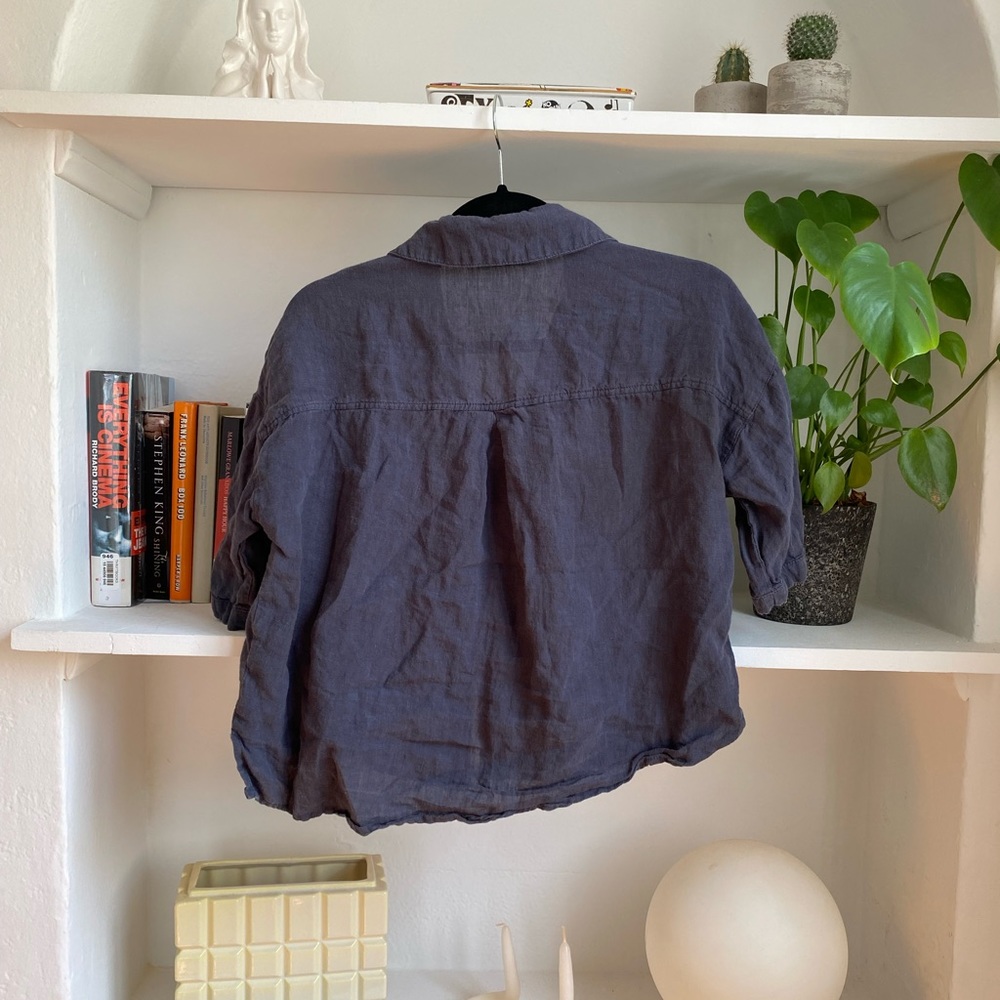Mod Ref Crop Dusty Blue Button Down Top - Picture 2 of 4